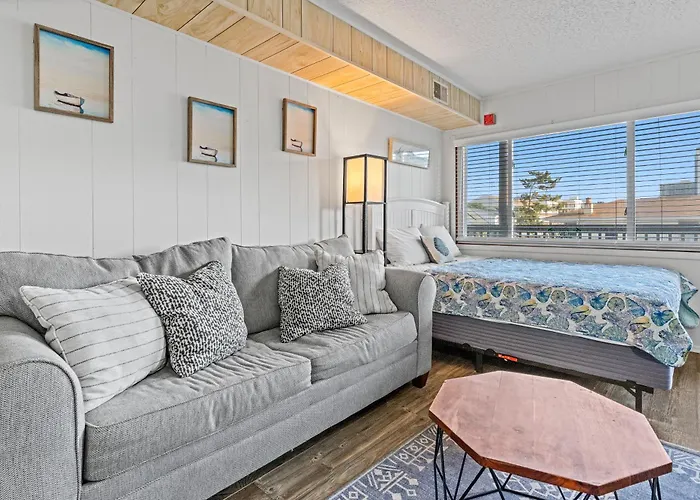 Holiday home Spacious 2-bedroom Ocean Block In North Ocean Steps To The *
