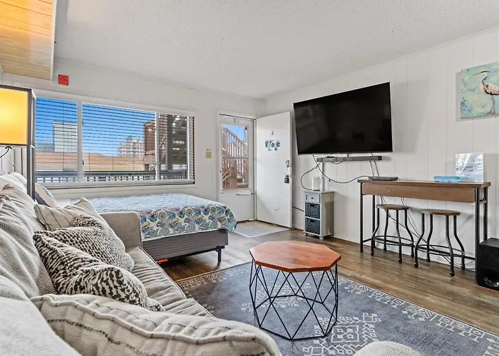 Holiday home Spacious 2-bedroom Ocean Block In North Ocean Steps To The