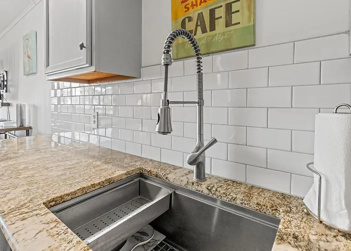 Holiday home Spacious 2-bedroom Ocean Block In North Ocean Steps To The Ocean City