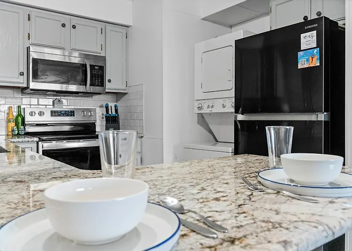 Holiday home Spacious 2-bedroom Ocean Block In North Ocean Steps To The Ocean City